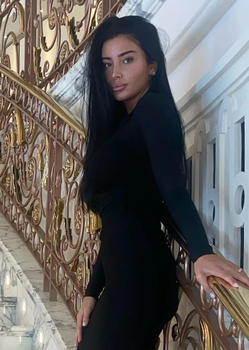 Adley escort in Berlin