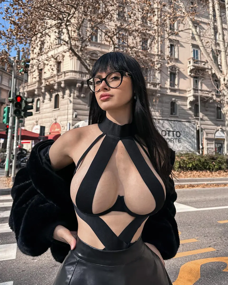 April escort in Berlin
